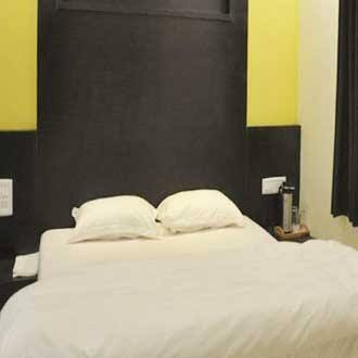 Hotel Woodland, Veraval 3